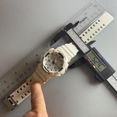 VTG CASIO G-Shock Watch GA-100A Men 200m White Analog Digital Quartz New Battery - Picture 6 of 6