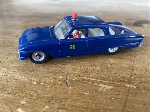 VINTAGE DINKY TOYS # 264 FORD FAIRLANE RCMP POLICE CAR #874