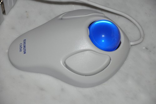 Kensington Orbit 64221 Trackball Mouse - Picture 2 of 22