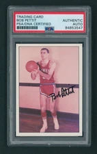 1981 TCMA Bob Pettit PSA DNA Certified Signed Authentic On-Card AUTO Autograph