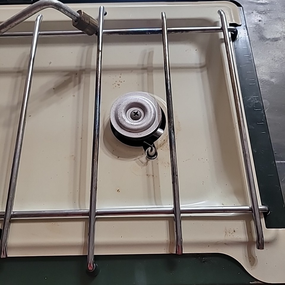 Vintage Coleman Propane Camp Stove 2 Burner Electronic Ignition 5435