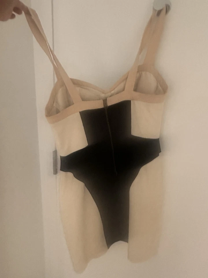 Mini Vestido Rebecca Minkoff Talla Mediana Foto 4 de 4