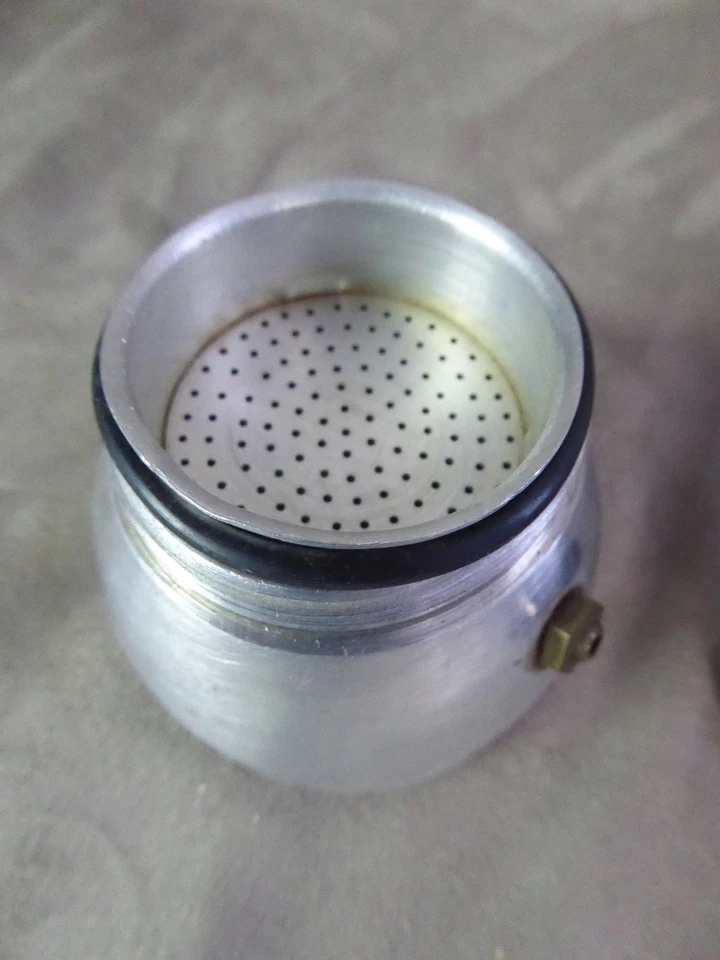 CAFETIERE EXPRESSO ITALIENNE, ancienne, une tasse. - Photo 2/4