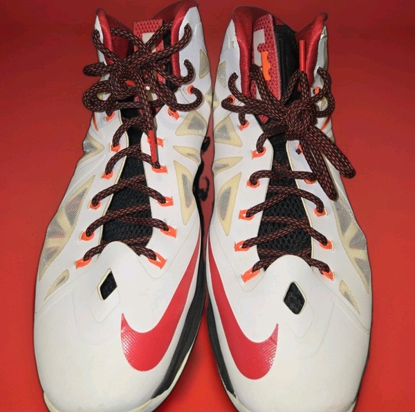 Talla 12 - Nike LeBron 10 Heat Home Zapatos de Baloncesto Hombre 541100-100 4
