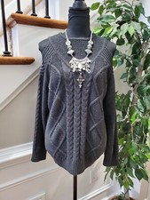 One A Women's Grey Acrylic Cold Shoulder Sleeve Round Neck Sweater Size Large