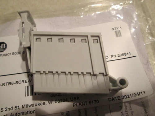 1PCS New Sealed Allen Bradley 5069-RTB6-SCREW 5069 Compact I/O 6 pin Screw - Picture 4 of 4