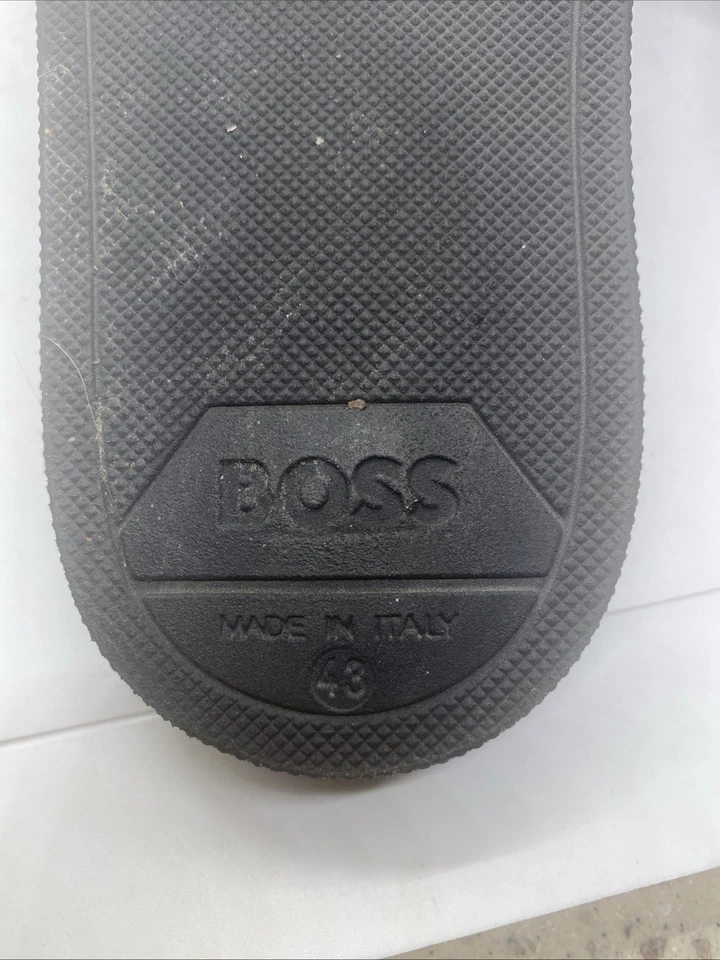 Auténticas dos pares de diapositivas Hugo Boss para hombre talla diez Foto 4 de 4