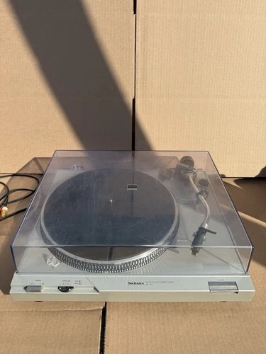 Technics SL-D1 Direct Drive Turntable Quartz Lock Auto Return