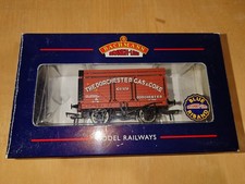 Bachmann 37-183 7 Plank Wagon with Coke Rails The Dorchester Gas & Coke Co Ltd
