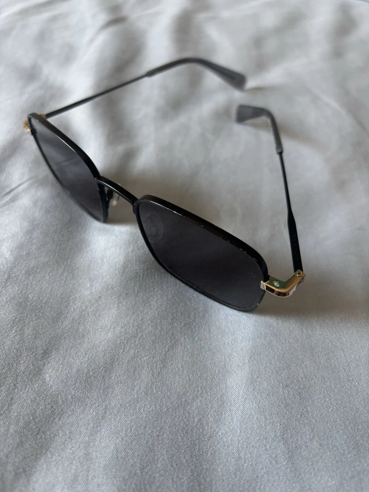 Gafas de sol cuadradas Rag & Bone 52 mm marco negro y lentes hechas en Italia Foto 2 de 4