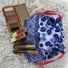 Estee Lauder 2023 Limited Edition Eyeshadow Palette 2 Lipstick 2 Shine Gloss