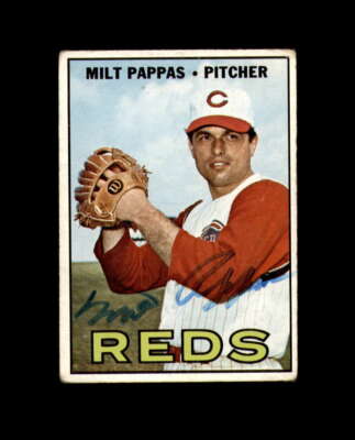 Milt Pappas Hand Signed 1967 Topps Cincinnati Reds Autograph