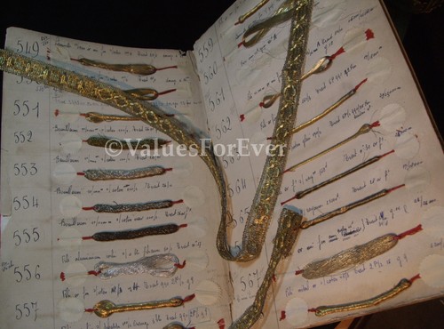 12 yard ANTIQUE French very fine Gold Metallic Metal Thread Embroidery Fly Tying - Picture 3 of 12
