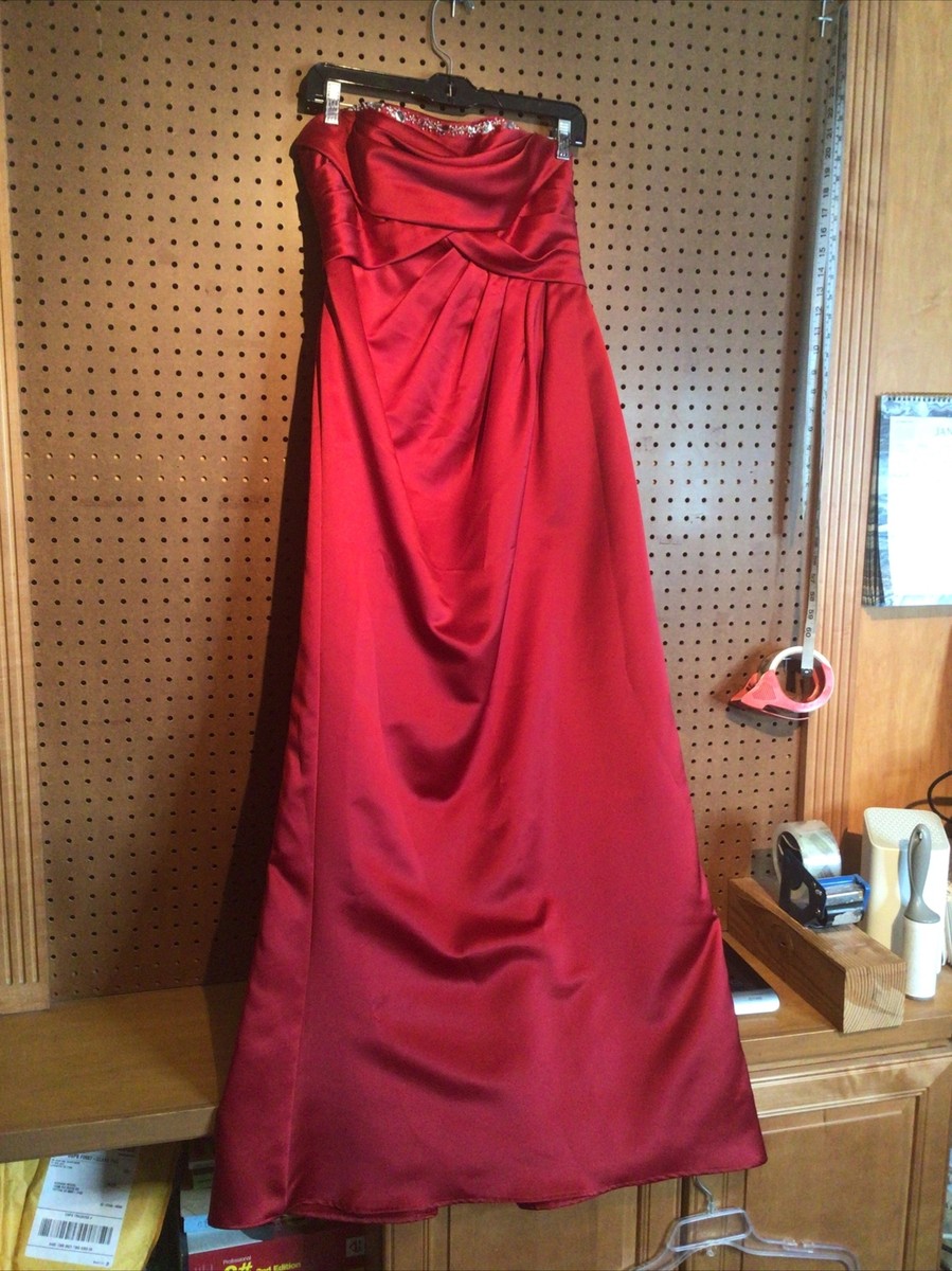 candy apple red bridesmaid dresses Davids Bridal Sz 4 Sleeveless Strapless Dress 52” Long EUC #18 H&M | Black Ribbed season:FA25 Crafted from airy chiffon Size:L (9-10 years)