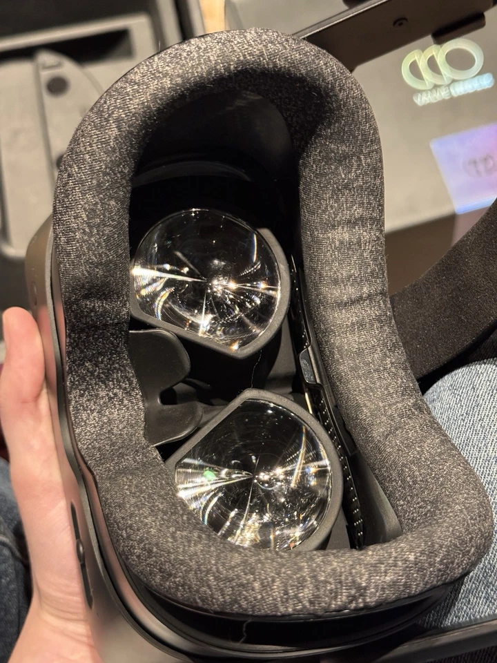 Valve Index Headset HMD Only – with Box & Cables, Tested Working - Image 3 of 4