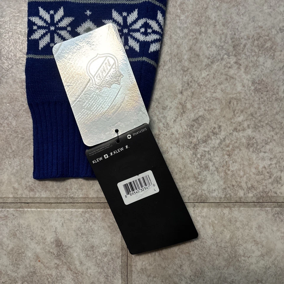 NWT Toronto Maple Leafs KLEW Christmas Winter Sweater Size L NHL Blue White Gray - Image 3 of 4