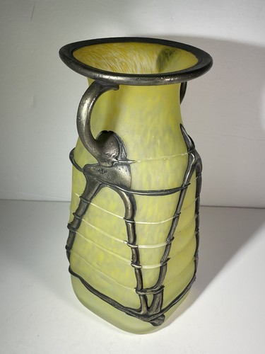 Vaso quadrato vintage ROMBLAST 10,75” ROMANIA vetro verde smerigliato con sovrapposizione bronzo - Foto 12 di 24