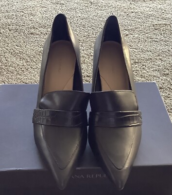 Banana Republic Madison Loafer Pump NEW Size 10.5 + FREE USPS Priority Shipping!