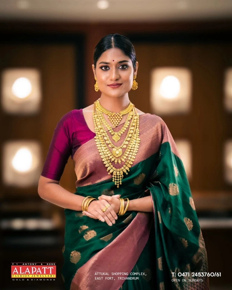 Blusa sari de seda nupcial de diseñador Sari Bollywood ropa de fiesta del sur de la India sari Foto 2 de 4