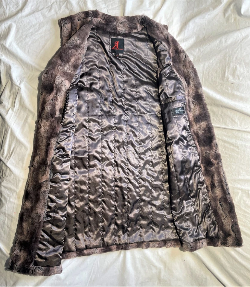 Adrienne Landau Mujer Grande Marrón Imitación Piel Chaleco Hookeye Cierre Abrigo sin Mangas Foto 3 de 4