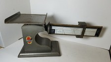 VINTAGE PELOUZE MODEL S-4 4 POUND POSTAGE SCALE