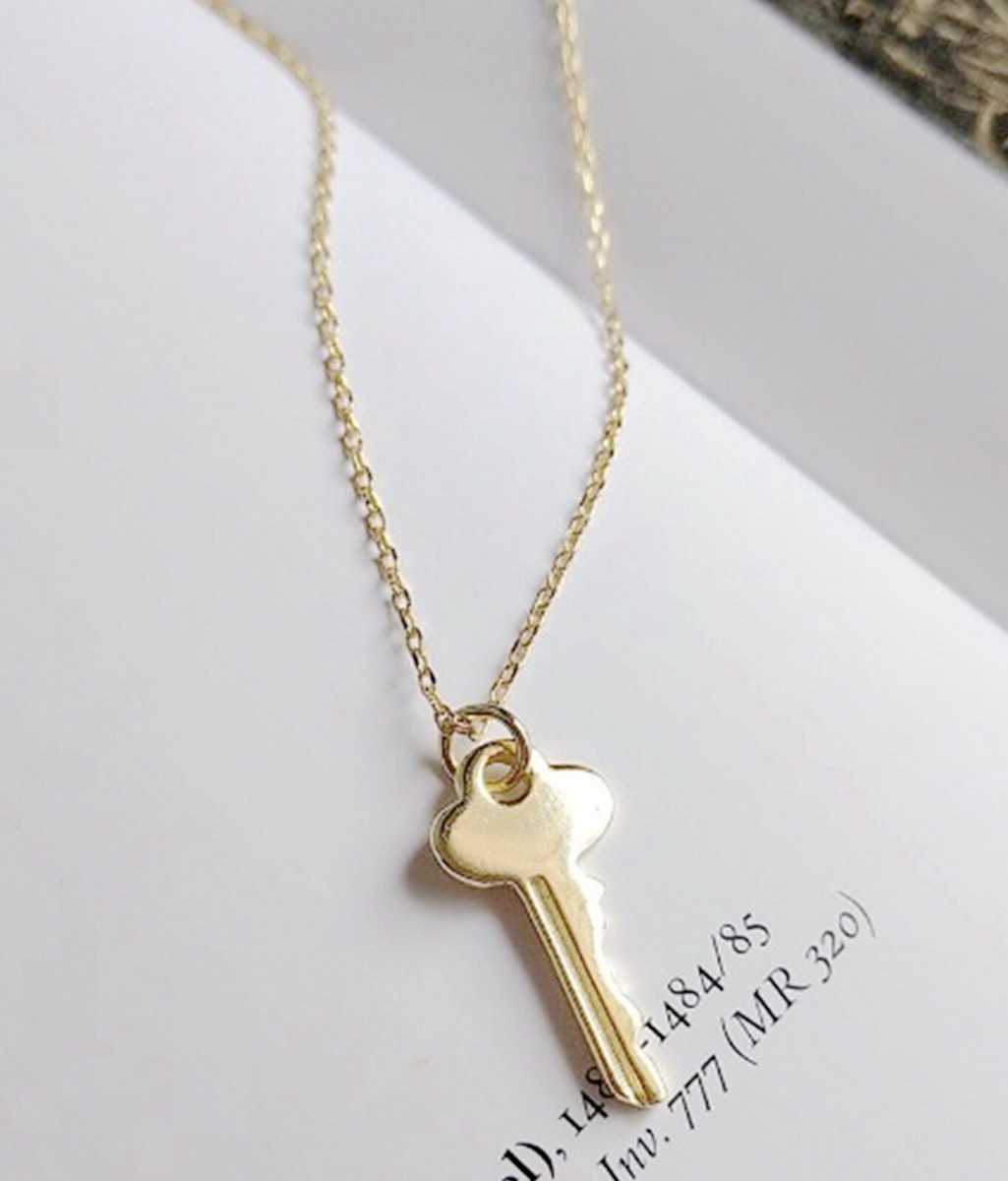 Chic Fashion Women /Girl 925 Sterling Silver Gold key Pendant