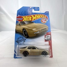 Hot Wheels 1:64 1989 Porsche 944 Turbo Gold 2020 Porsche Series Diecast 47/250