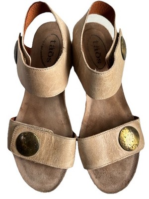 Taos Sandals 6.5 Carousel2 Wedge VGC Light Tan-Beige Leather Adjustable Straps