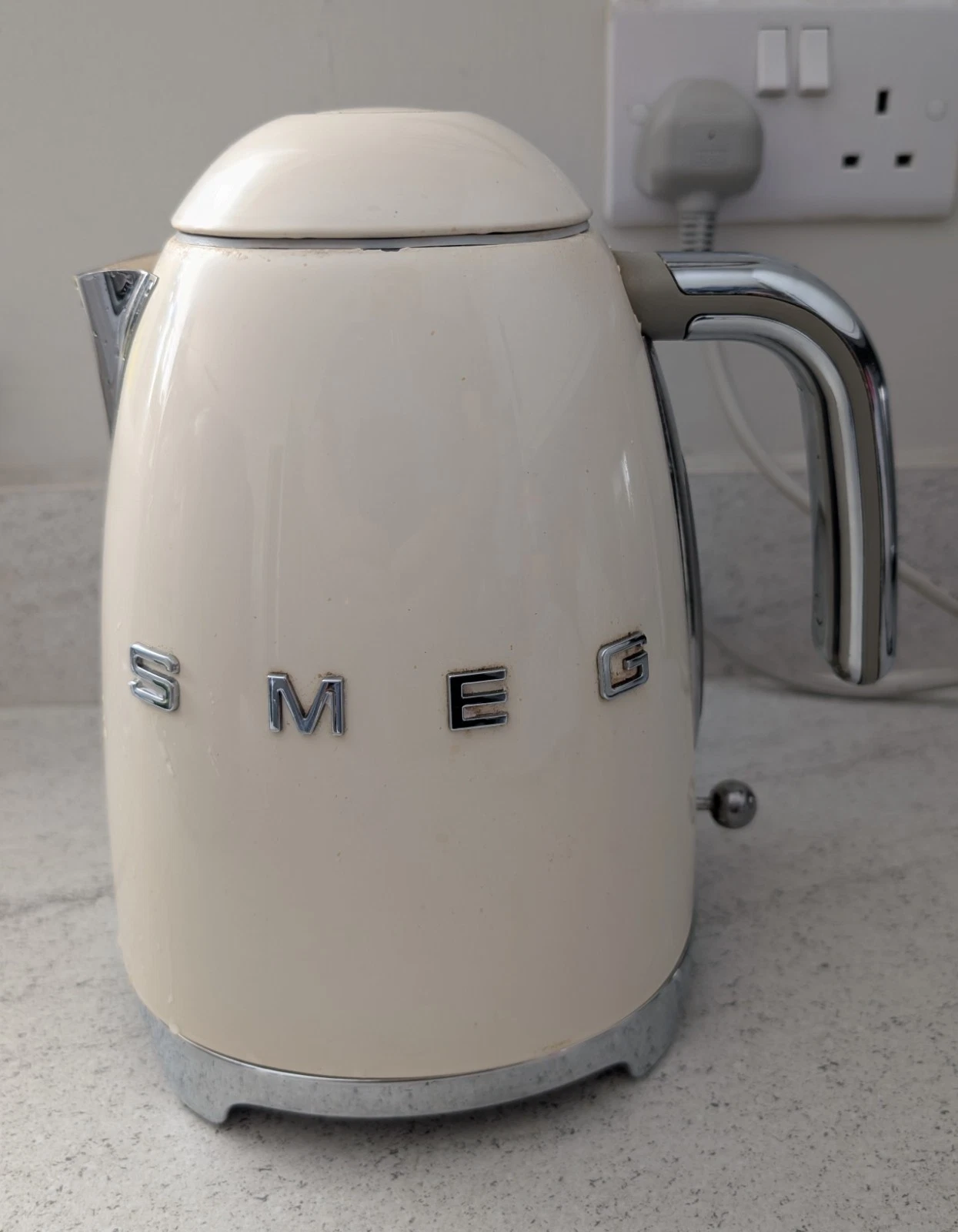Smeg Cream Retro Style Electric Kettle KLF03CRUK