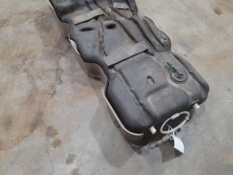 Conjunto de tanque de combustible Chevy Traverse 2009-2017 OEM 20953811 Foto 4 de 4