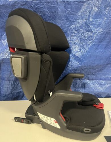 UPPAbaby Alta High Back Booster Seat / Seven-Position, Active Support Headrest / - Picture 2 of 9