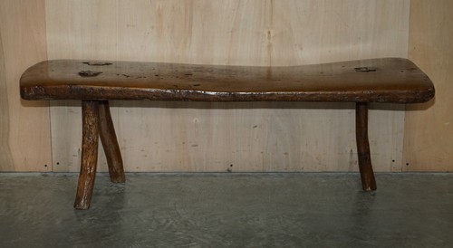 PRIMITIVE ANTIQUE 1740 SPANISH 18TH CENTURY THREE LEGGED BENCH OR COFFEE TABLE - Picture 16 of 20