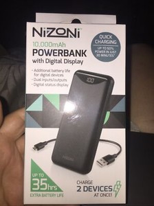 nizoni 10000 mAH powerbank with digital display color black