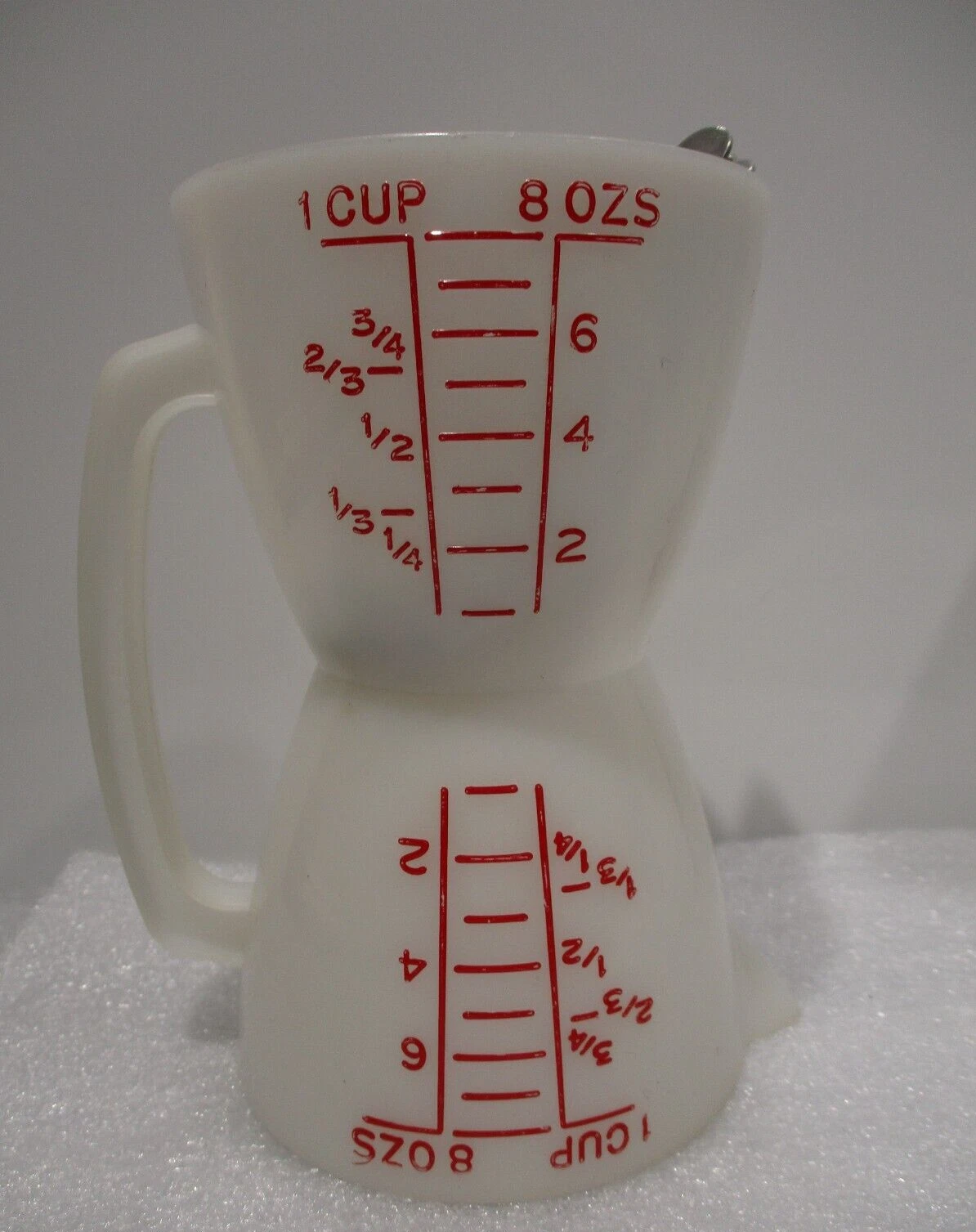 Tupperware Double Wet /Dry Measuring Cup 8 oz & Measuring Spoon Ring