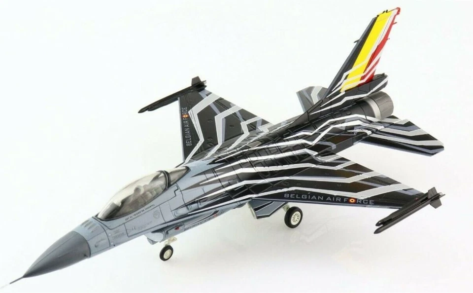 Hobby Master 1/72 F-16AM Belgian AF Solo Display Team FA-123 Blizzard HA3892 - Image 2 of 4
