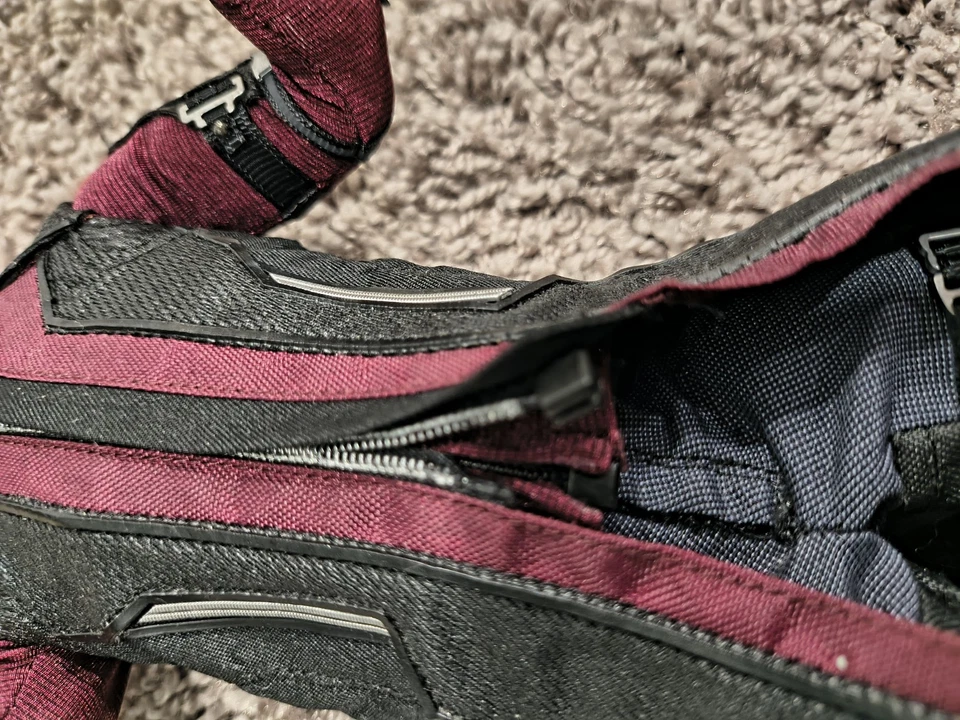 Figura Hawkeye Age of Ultron escala 1/6 Hot Toys MMS 289 Foto 4 de 4