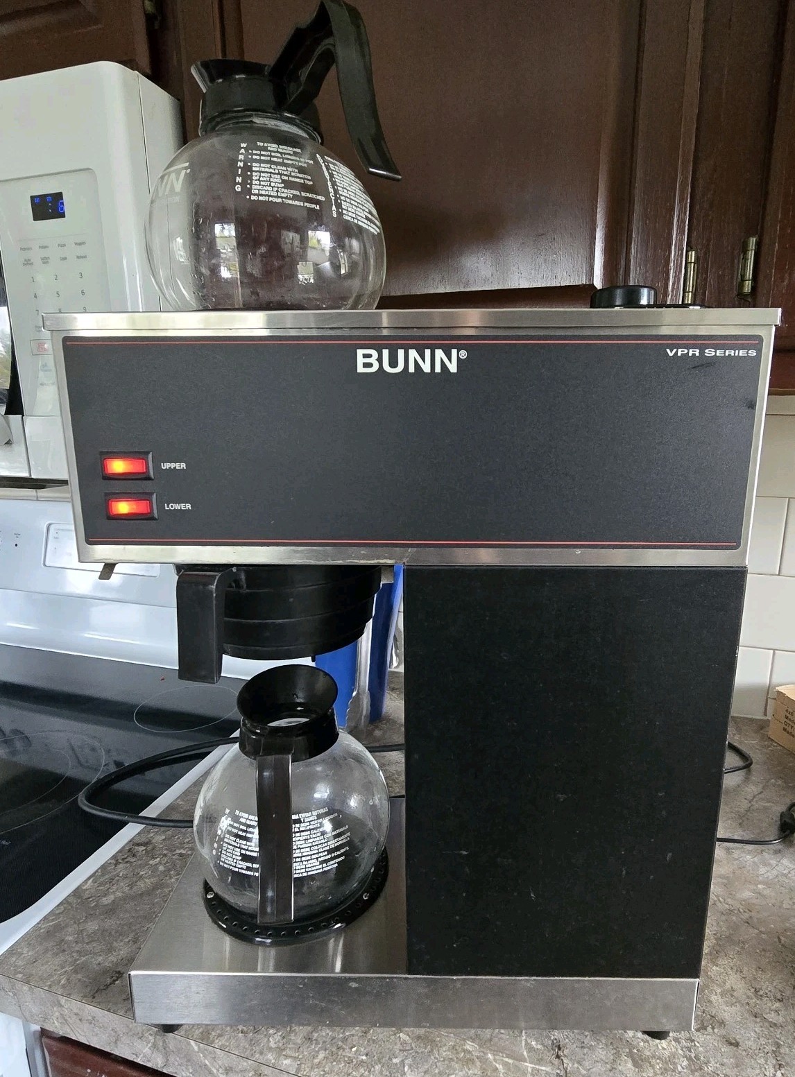 BUNN VPR Series 33200 Commercial Coffee Maker Working/Tested. 2 Pots included