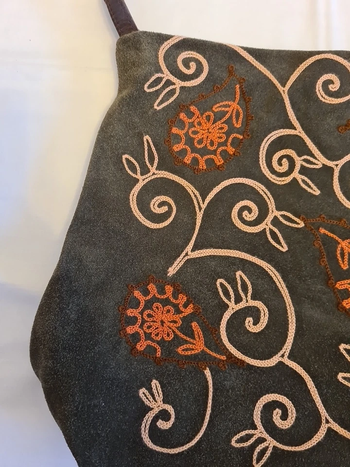 Vintage 80s Liberty Of London Green Embroidered Leather Hobo-style Shoulder Bag  - Image 3 of 4