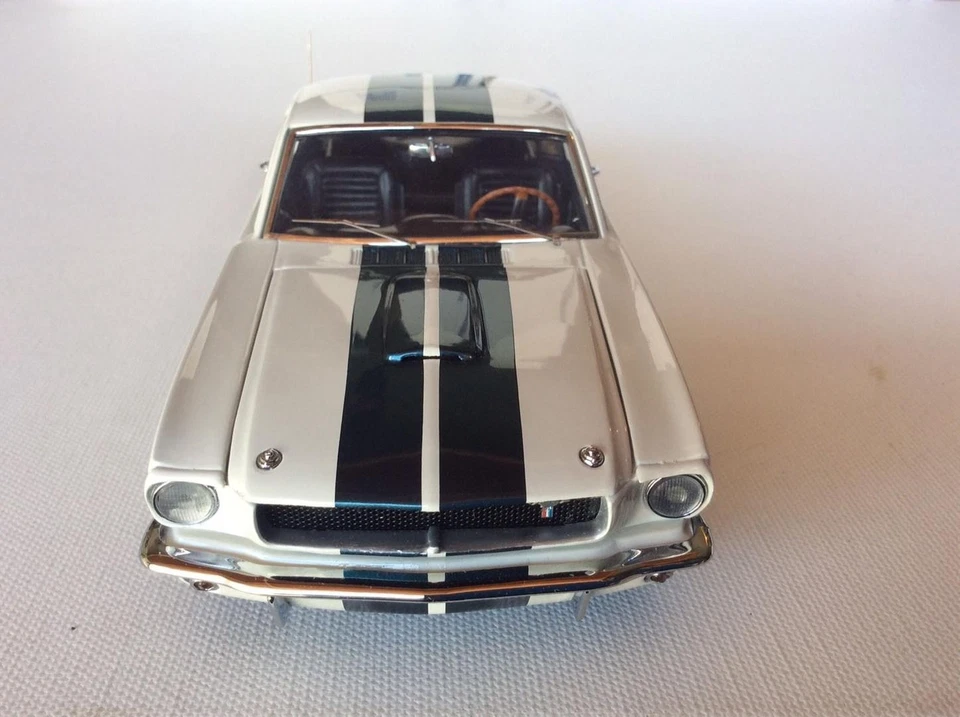 Franklin Mint 1965 Shelby Mustang GT350,1/24,白色,B11TY26,盒子和所有纸 — 第 4/4 张图片