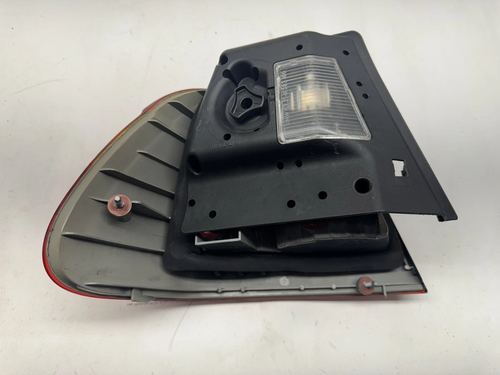 2002 2003 2004 2005 BMW 325i 330i Tail Light Right Passenger 6 946 534-01 - Picture 3 of 8