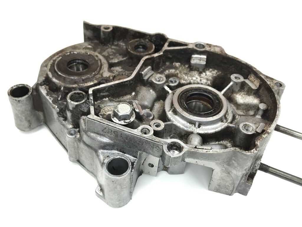 95 Yamaha PW 80 PW80 OEM Engine Motor Left Crank Case Half