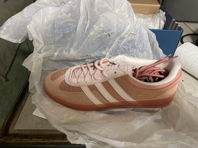 adidas x Bad Bunny Gazelle Men s Pink Low Top Lace-Up Athletic Sneakers New