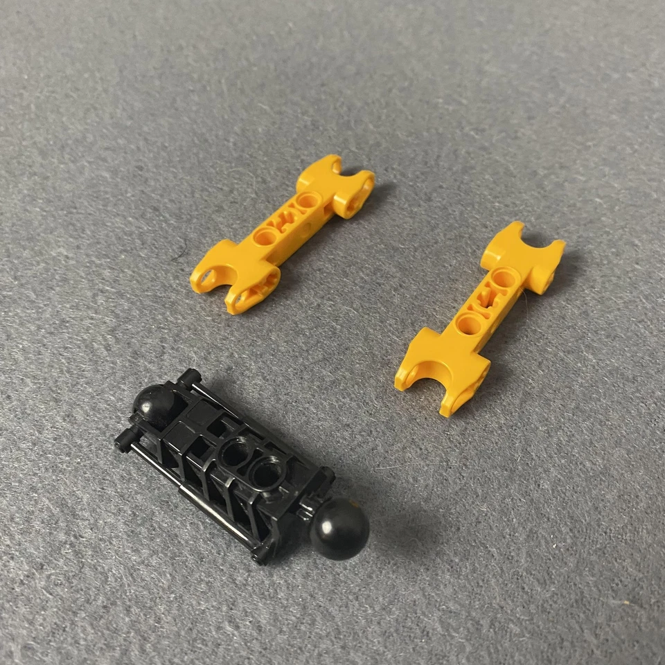 LEGO Bionicle Glatorian Mata Nui Lote de Piezas Piezas de Repuesto Amarillo Negro Gris Foto 4 de 4