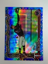 2025 Topps Holiday - Blue Refractor Lights Byron Buxton H11