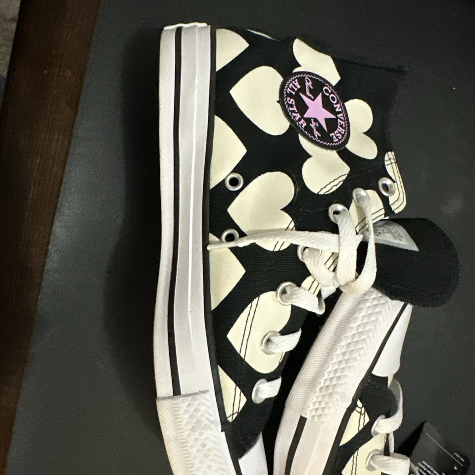 匡威 Converse Chuck Taylor 高帮运动鞋女式 8 码黑色多扭曲心形 — 第 3/4 张图片