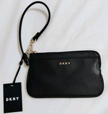DKNY Womens Bryant Item Wristlet Clutch Walle...