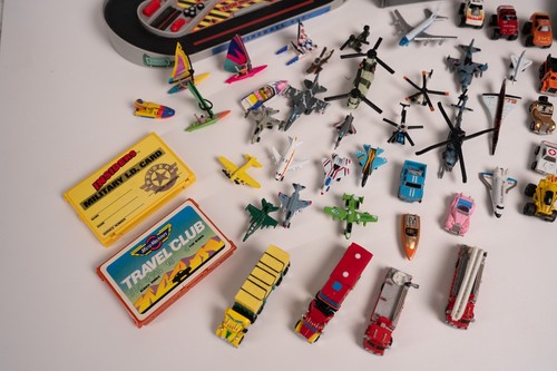 Micro Machines + Veicoli LGTI • Super Van City + Cassetta Attrezzi + Piste Rollin - Foto 20 di 24