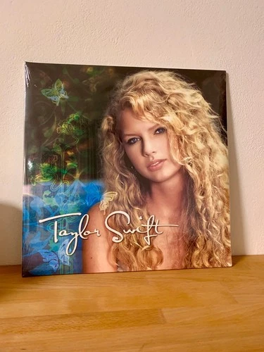 Taylor Swift – Debut Album (EU Edition, Bonus Tracks) – Brand New / Sealed