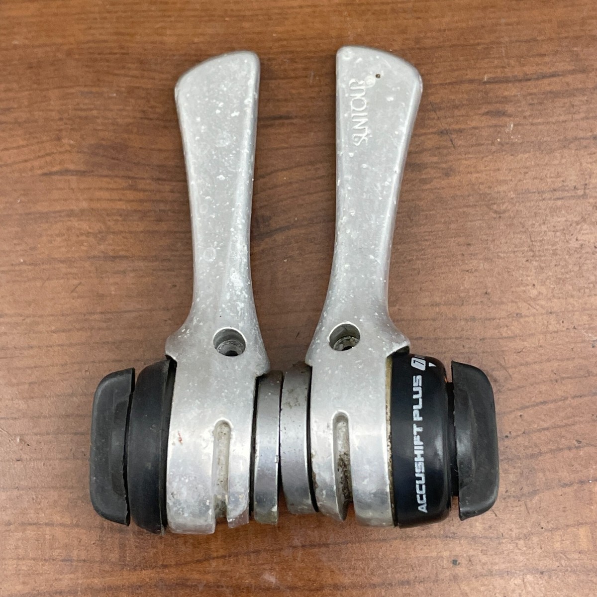 ヴィンテージ・SUNTOUR『ACCUSHIFT PLUS』「フリー/7速」