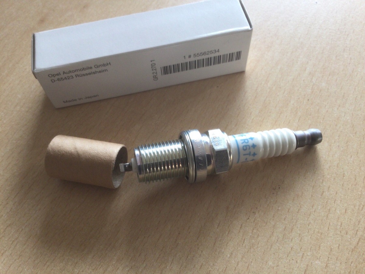Genuine Vauxhall Spark Plug 55562534 For Astra H & Zafira B 2.0 Petrol VXR (Z20LEH)